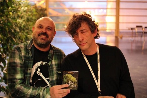 Neil Gaiman en toute confiance avec Patrick 