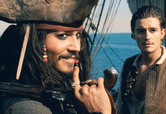 Un rôle de pirate un peu perché qui devient barbant à la longue, surtout quand son interprète Johnny Depp ne semble plus chercher à jouer autrement depuis  ©Walt Disney Imagineering  source : Amazon
