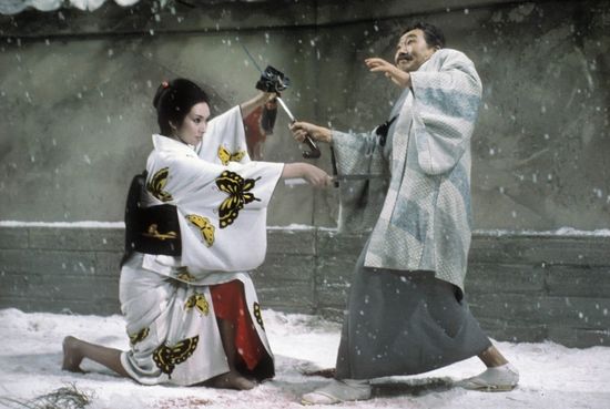 Une vengeance sanglante  / ©Toho /©HK Vidéo / source : Bloody Disgusting https://bloody-disgusting.com/reviews/3375598/blu-ray-review-complete-lady-snowblood-gets-much-deserved-criterion-treatment/