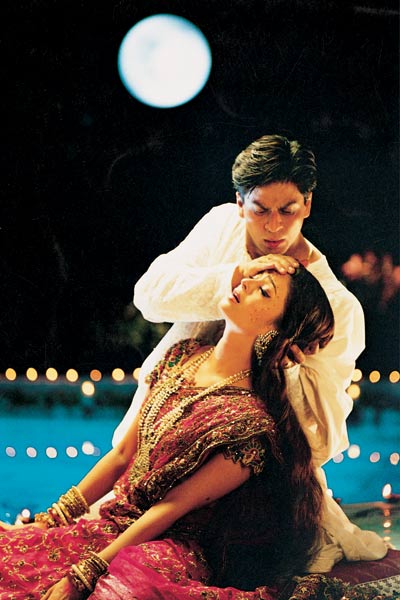 Krishna (Devdas) et Radha (Paro) dansent l’amour Source Allocine ©Diaphana Films