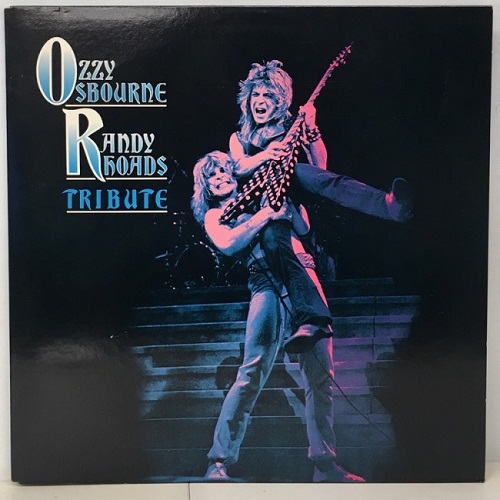Ozzy insiste pour mettre son guitariste à l’honneur sur un disque testament . ©1987-CBS Source: http://img21.shop-pro.jp/PA01354/443/product/144978827.jpg?cmsp_timestamp=20190818030950